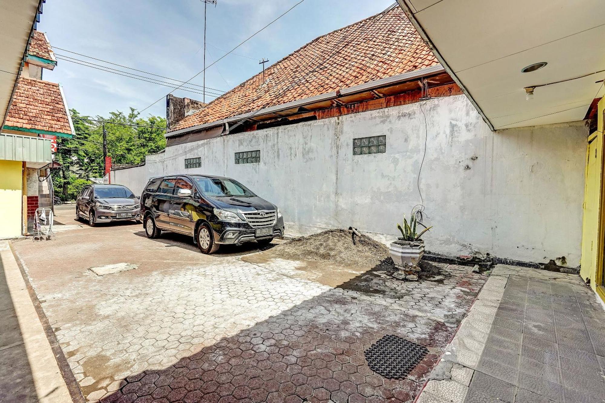 Hotel Kalimantan Σουραμπάγια Εξωτερικό φωτογραφία
