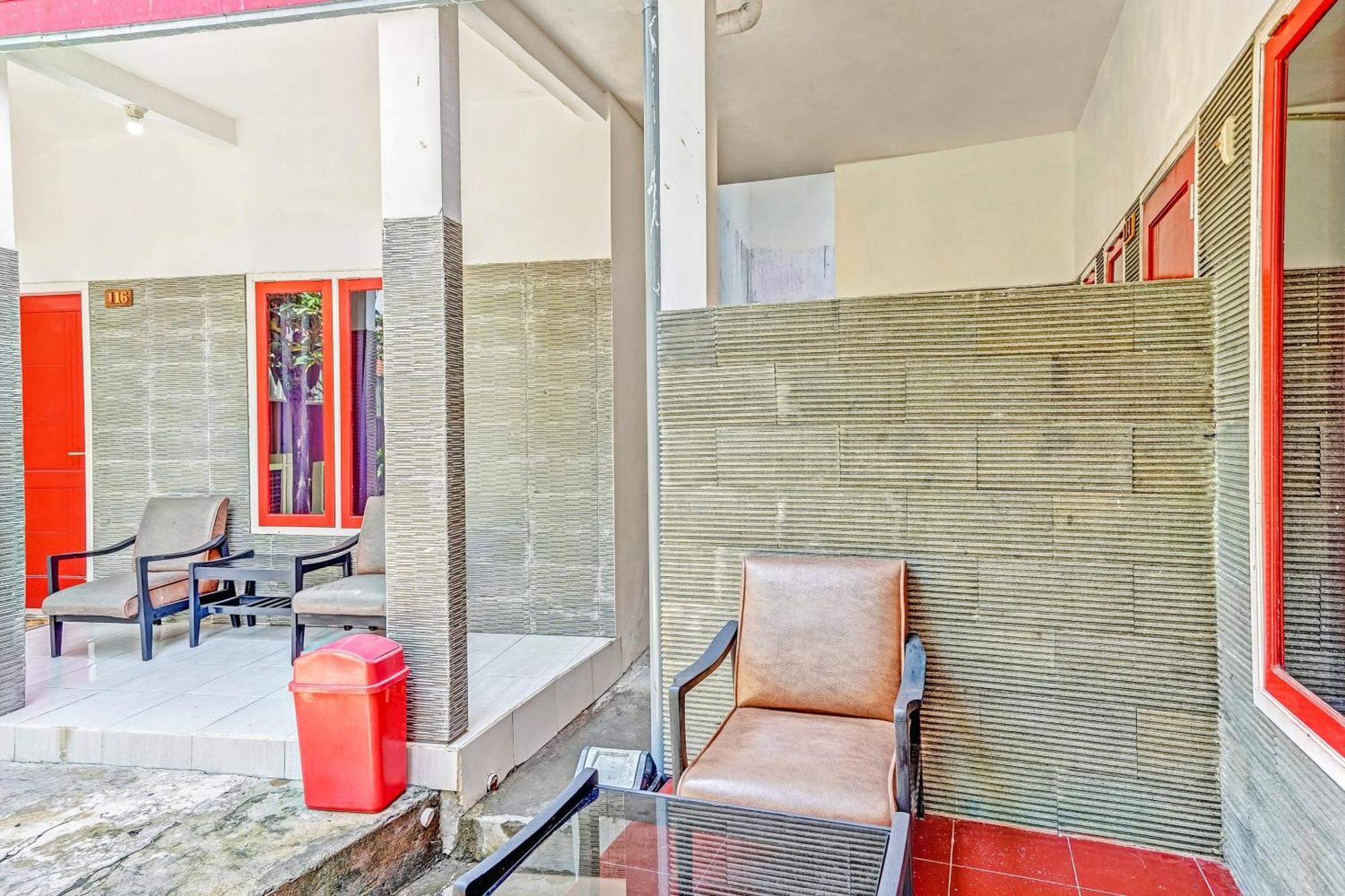 Hotel Kalimantan Σουραμπάγια Εξωτερικό φωτογραφία