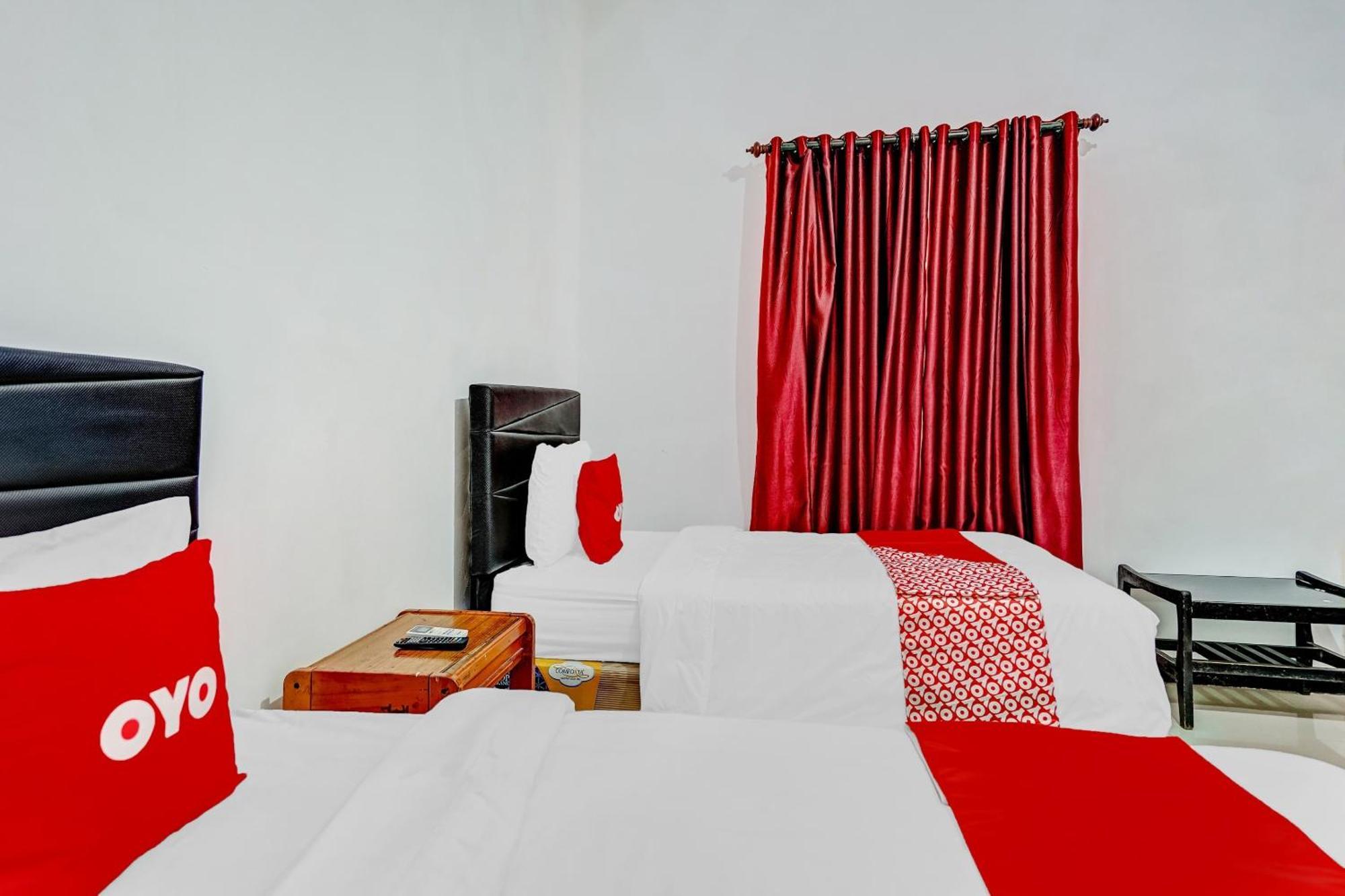 Hotel Kalimantan Σουραμπάγια Εξωτερικό φωτογραφία